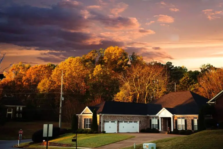 Warren County homeowners staying in place